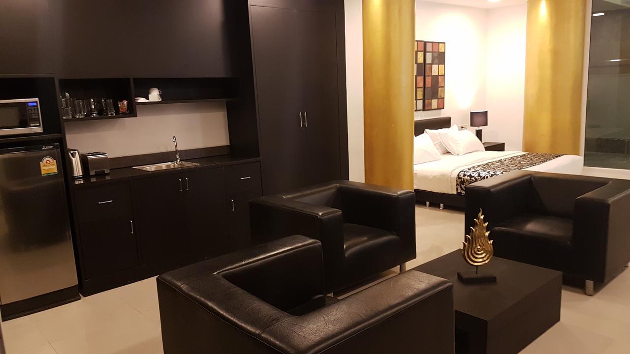 East Suites Pattaya Εξωτερικό φωτογραφία